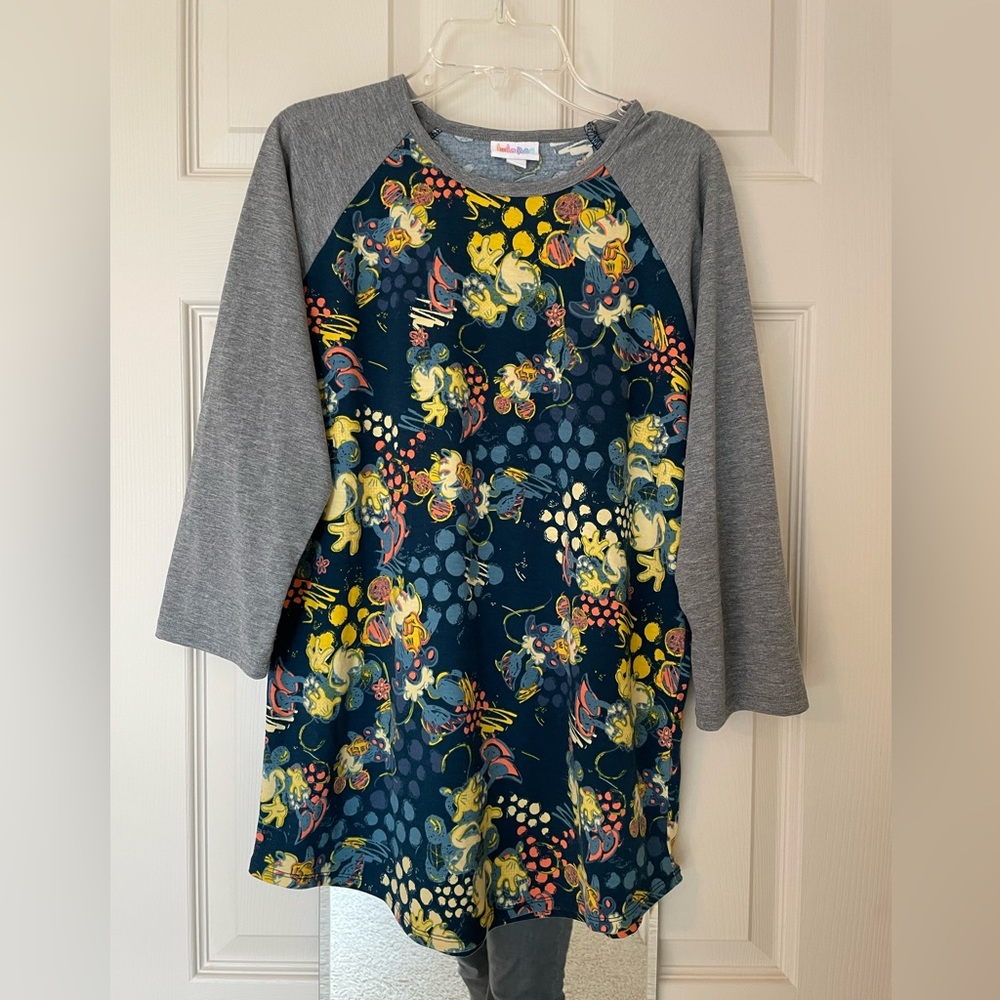 LulaRoe Minnie Mouse t-shirt 3/4 length sleeves Size Medium